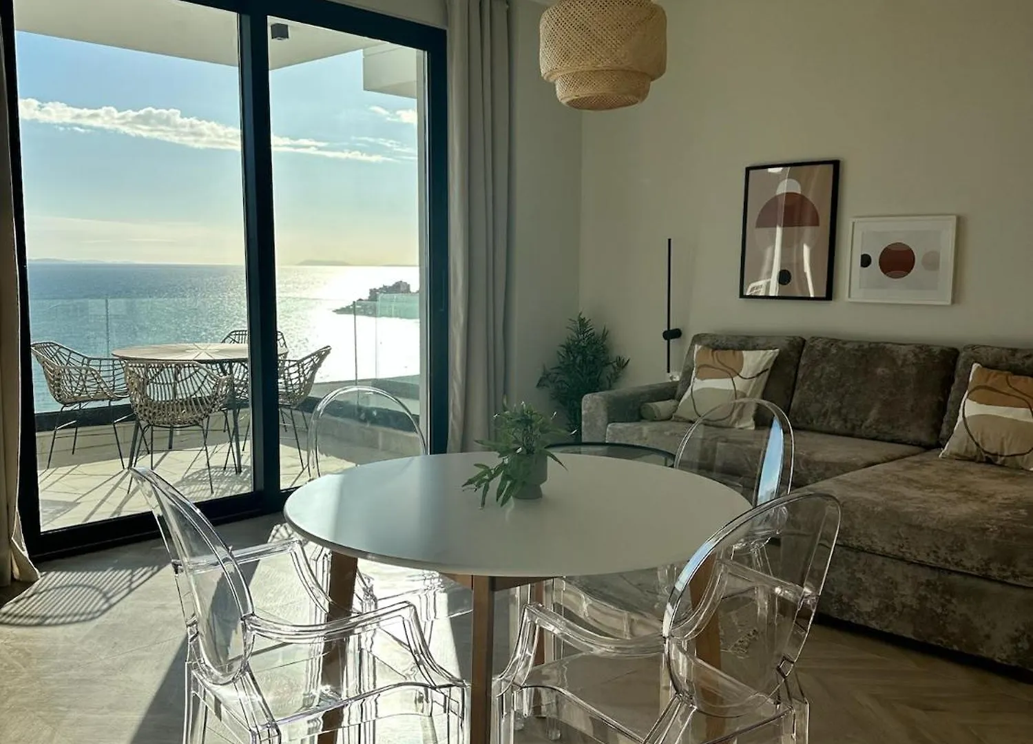 Veronica Apartment Sarandë アルバニア